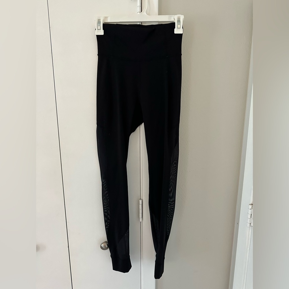Black mesh lululemon leggings